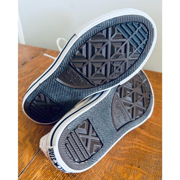 Youth Converse Chuck Taylor All Star Low Top Sneakers, White, Size 13 - Picture 4 of 4